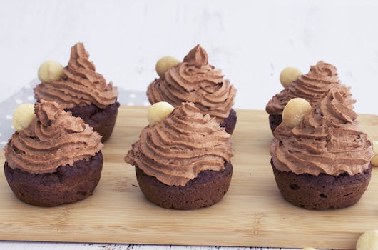 Macadamia, Beetroot and Cacao Cupcakes